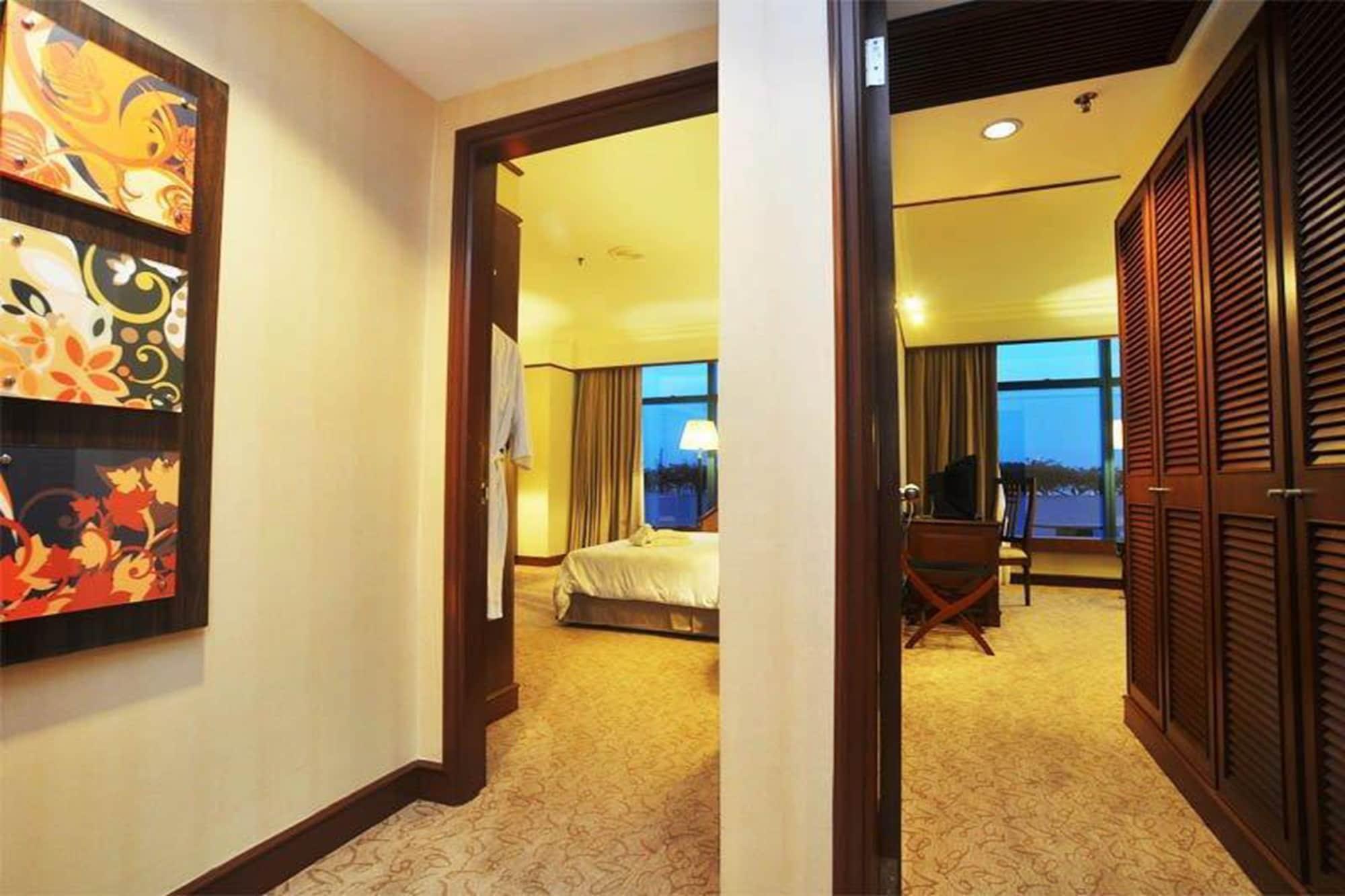 Gbw Hotel Johor Bahru Exterior photo